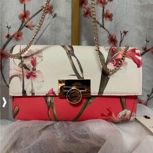 Ted Baker London Floral crossbody - Coral and Cream